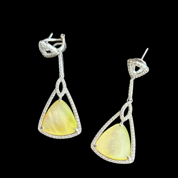Dallas Prince sterling silver Elegant Silver and pearlescent Yellow Earrings - Picture 3 of 6